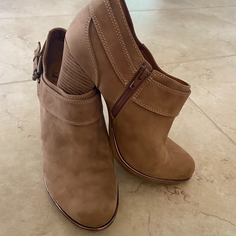 Sofft Ankle Boots